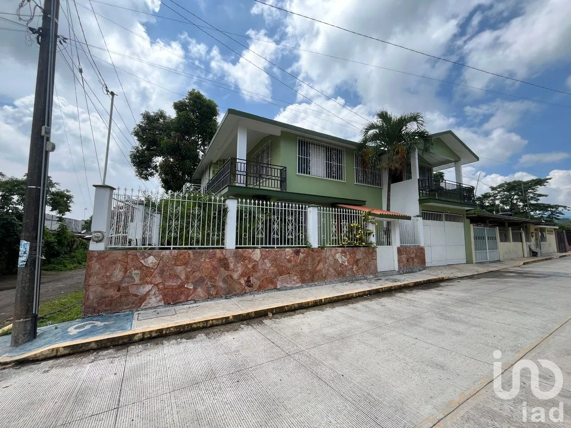 Casa en Venta en Don Pedro, Catemaco, Veracruz de Ignacio de la Llave | NEX-196329 | iad México | Foto 3 de 20