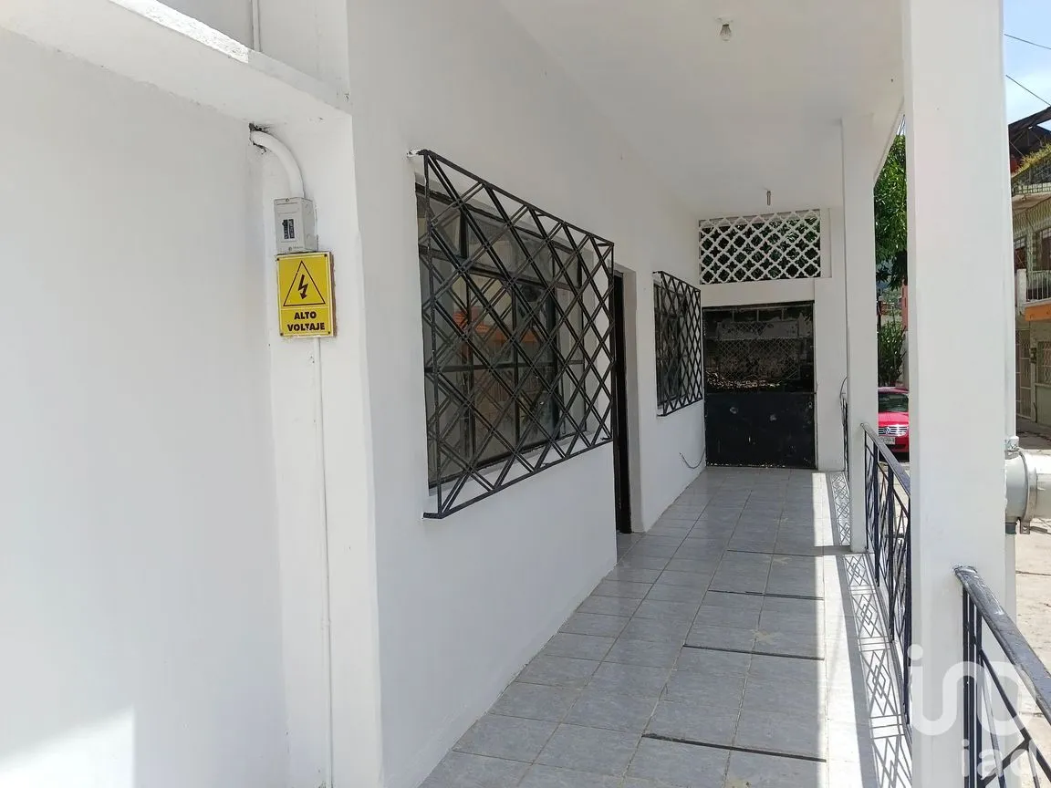 Casa en Venta en San Andres Tuxtla Centro, San Andrés Tuxtla, Veracruz de Ignacio de la Llave | NEX-220360 | iad México | Foto 2 de 19