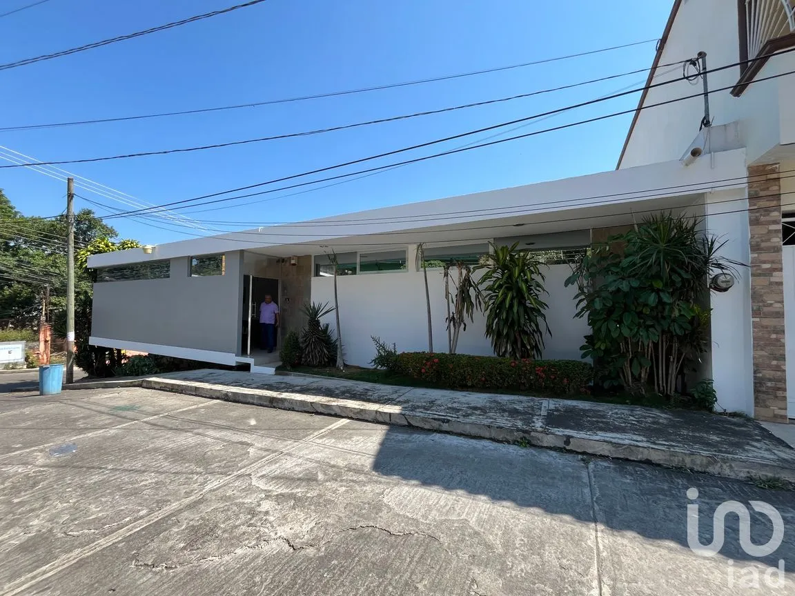 Oficina en Renta en Cedros, San Andrés Tuxtla, Veracruz de Ignacio de la Llave | NEX-243911 | iad México | Foto 8 de 16