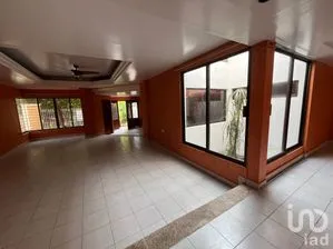 NEX-257569 - Casa en Venta, con 3 recamaras, con 2 baños, con 384 m2 de construcción.