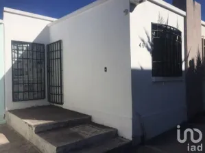 NEX-173221 - Casa en Venta, con 2 recamaras, con 1 baño, con 54 m2 de construcción en Los Héroes Querétaro, CP 76267, Querétaro.
