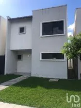NEX-172829 - Casa en Venta, con 3 recamaras, con 2 baños, con 118 m2 de construcción en Residencial Monte Verde, CP 77536, Quintana Roo.
