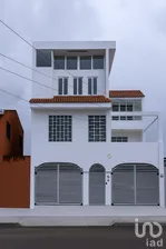 NEX-260674 - Casa en Venta, con 8 recamaras, con 6 baños, con 364 m2 de construcción en Supermanzana 23 Centro, CP 77500, Quintana Roo.