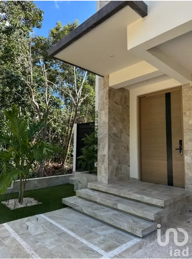 Casa en Venta en Los Santos, Benito Juárez, Quintana Roo | NEX-287696 | iad México | Foto 2 de 38