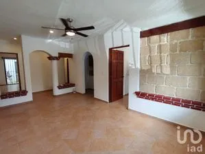 NEX-293487 - Departamento en Venta, con 3 recamaras, con 2 baños, con 90 m2 de construcción en Supermanzana 17, CP 77505, Quintana Roo.