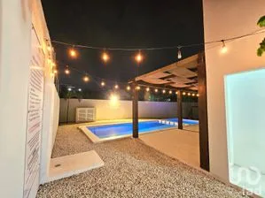 NEX-294282 - Casa en Venta, con 3 recamaras, con 2 baños, con 97 m2 de construcción en Supermanzana 322, CP 77535, Quintana Roo.