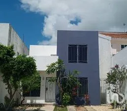 NEX-303899 - Casa en Renta, con 3 recamaras, con 1 baño, con 100 m2 de construcción.