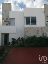 NEX-161453 - Casa en Venta, con 3 recamaras, con 2 baños, con 142 m2 de construcción en Supermanzana 319, CP 77536, Quintana Roo.