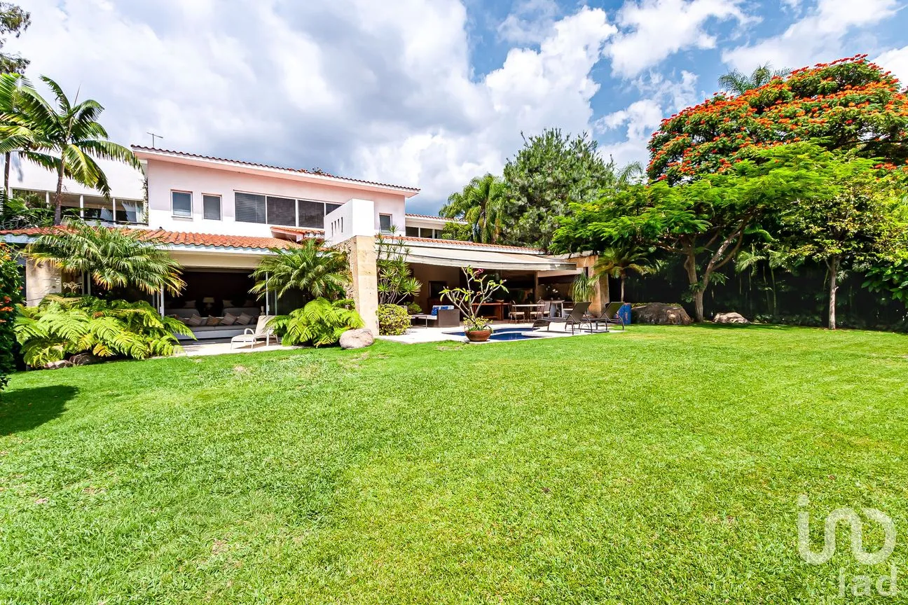 Casa en Venta en Buenavista, Cuernavaca, Morelos | NEX-152308 | iad México | Foto 1 de 29