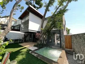 NEX-167162 - Casa en Venta, con 2 recamaras, con 2 baños, con 215 m2 de construcción en Tetela del Monte, CP 62130, Morelos.