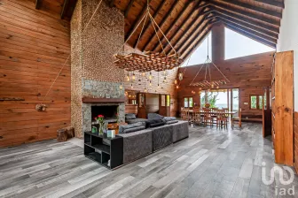 NEX-178928 - Casa en Venta, con 5 recamaras, con 3 baños, con 575 m2 de construcción en Guadalupe Victoria, CP 52713, México.