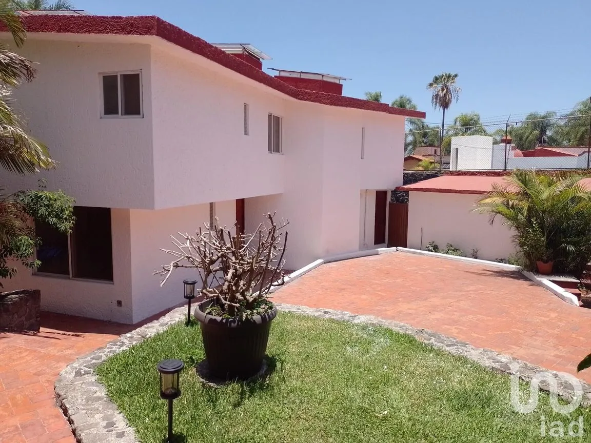 Casa en Venta en Vista Hermosa, Cuernavaca, Morelos | NEX-203291 | iad México | Foto 2 de 13