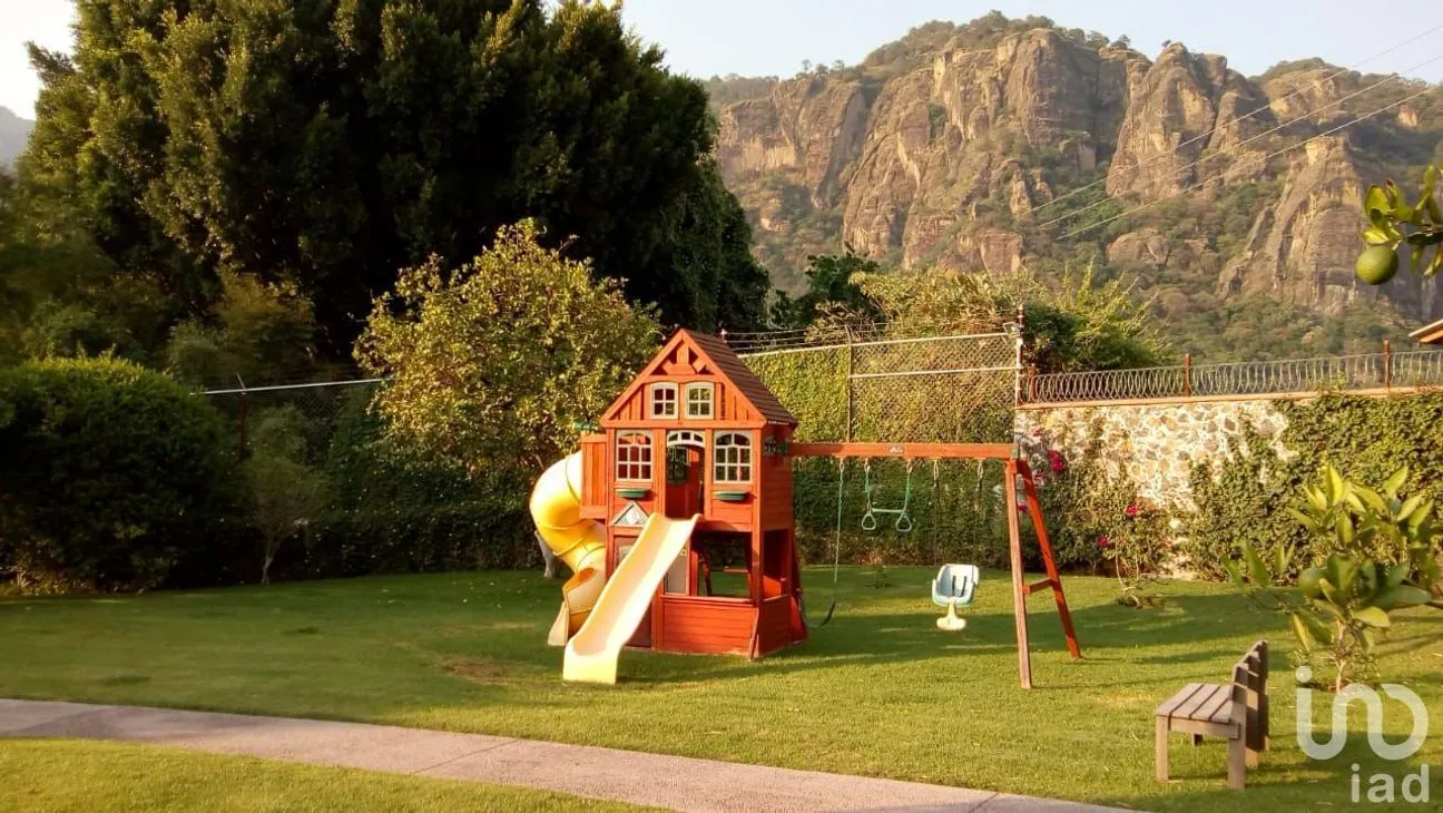 Casa en Venta en Achichipico, Tepoztlán, Morelos | NEX-243864 | iad México | Foto 9 de 10