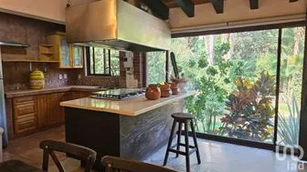 NEX-256051 - Casa en Renta, con 3 recamaras, con 1 baño, con 215 m2 de construcción.