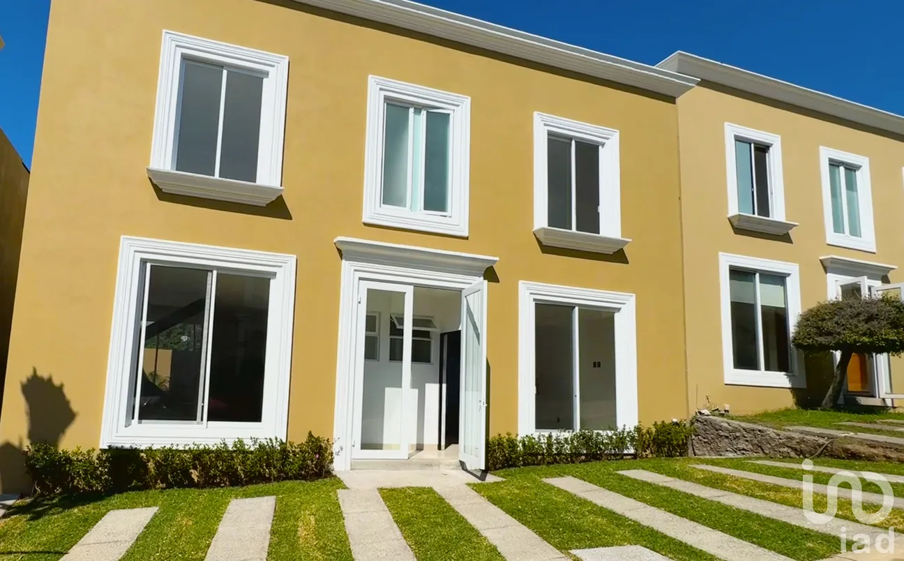 Casa en Venta en Lomas de Cortes, Cuernavaca, Morelos | NEX-292506 | iad México | Foto 2 de 13