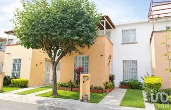 NEX-286498 - Casa en Venta, con 3 recamaras, con 3 baños, con 97 m2 de construcción en Villas del Portezuelo, CP 62767, Morelos.