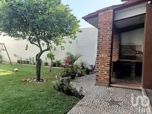 NEX-157898 - Casa en Renta, con 4 recamaras, con 4 baños, con 350 m2 de construcción en Lomas de Cortes, CP 62248, Morelos.