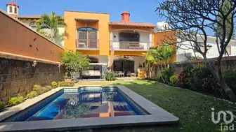 NEX-239130 - Casa en Venta, con 4 recamaras, con 5 baños, con 364 m2 de construcción en Provincias del Canadá, CP 62343, Morelos.