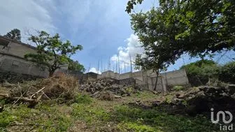 NEX-255873 - Terreno en Venta, con 9 m2 de construcción en Tres de Mayo, CP 62763, Morelos.