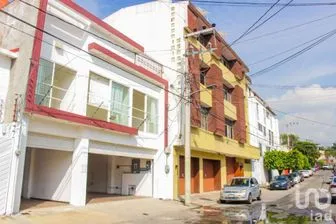 NEX-256863 - Casa en Renta, con 15 recamaras, con 1 baño, con 404 m2 de construcción en Las Palmas, CP 62050, Morelos.