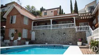 NEX-285603 - Casa en Renta, con 5 recamaras, con 6 baños, con 502 m2 de construcción en La Pradera, CP 62170, Morelos.