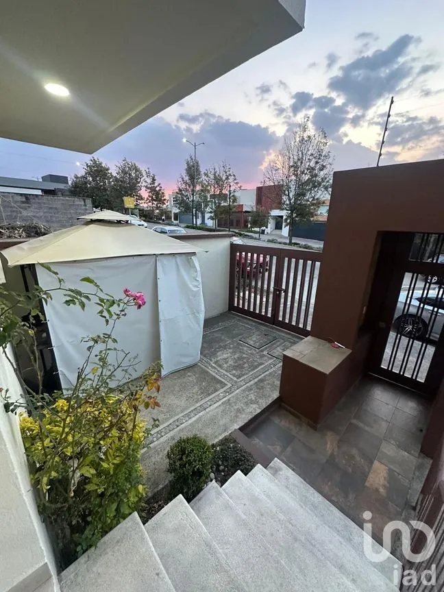 Casa en Venta en Lomas Verdes 6a Sección, Naucalpan de Juárez, México | NEX-287197 | iad México | Foto 3 de 26