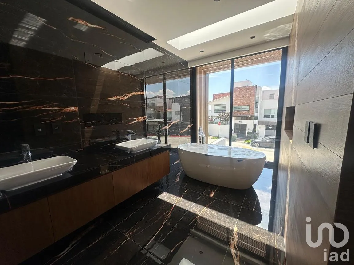 Casa en Venta en Lomas Verdes 6a Sección, Naucalpan de Juárez, México | NEX-304091 | iad México | Foto 27 de 37