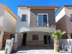 NEX-159045 - Casa en Renta, con 3 recamaras, con 3 baños, con 166 m2 de construcción en Bugambilias, CP 32040, Chihuahua.