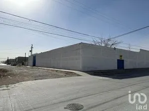 NEX-254776 - Bodega en Renta, con 6 recamaras, con 2 baños, con 933 m2 de construcción.