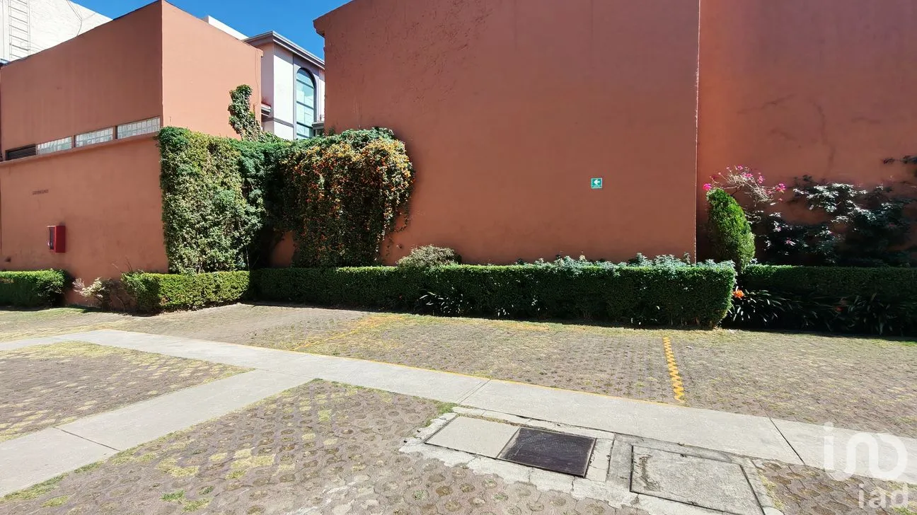 Casa en Venta en Granjas Navidad, Cuajimalpa de Morelos, Ciudad de México | NEX-151933 | iad México | Foto 3 de 32