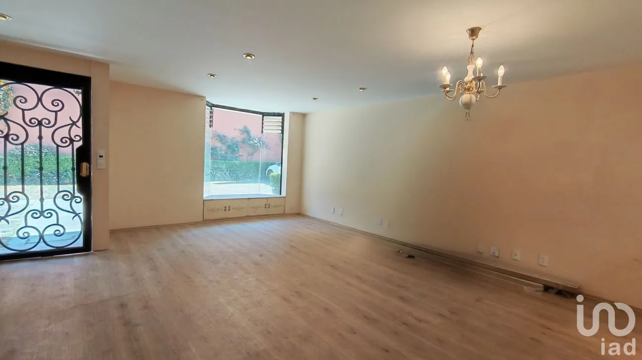 Casa en Venta en Granjas Navidad, Cuajimalpa de Morelos, Ciudad de México | NEX-151933 | iad México | Foto 6 de 32