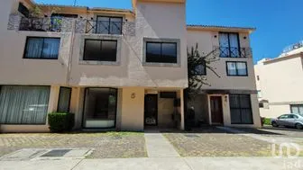 NEX-151933 - Casa en Venta, con 3 recamaras, con 2 baños, con 200 m2 de construcción en Granjas Navidad, CP 05219, Ciudad de México.