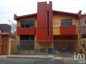 NEX-173793 - Casa en Renta, con 3 recamaras, con 2 baños, con 192 m2 de construcción en San Juan Tepepan, CP 16020, Ciudad de México.