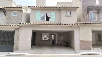 NEX-249681 - Casa en Venta, con 3 recamaras, con 3 baños, con 158 m2 de construcción.