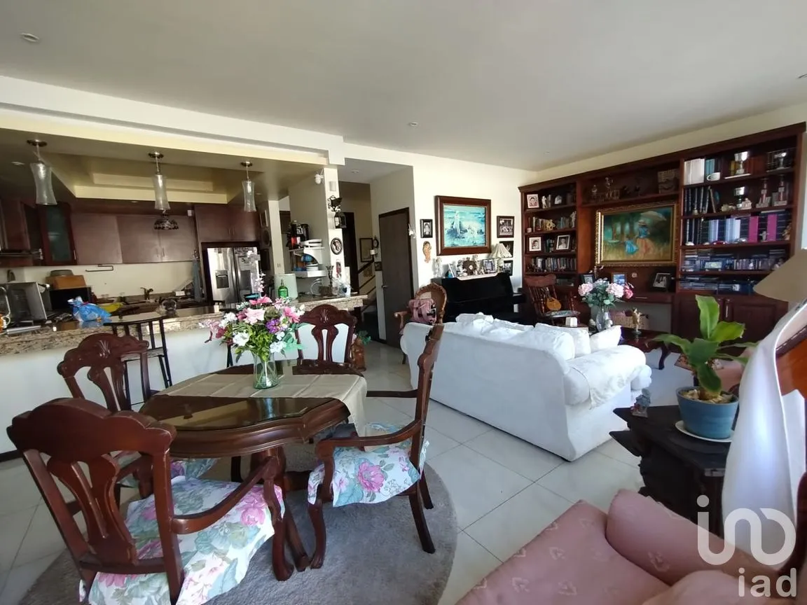 Casa en Venta en Empleados, Ensenada, Baja California | NEX-259645 | iad México | Foto 2 de 11