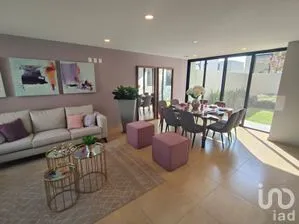 NEX-266149 - Casa en Venta, con 3 recamaras, con 3 baños, con 250 m2 de construcción en Jurica, CP 76100, Querétaro.