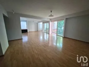 NEX-275443 - Departamento en Venta, con 3 recamaras, con 2 baños, con 200 m2 de construcción.