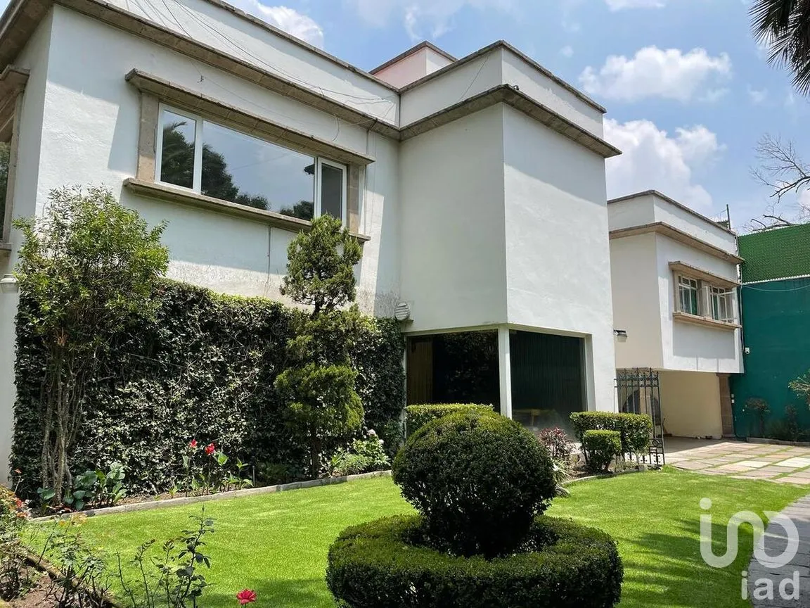 Casa en Venta en Lomas de Chapultepec II Sección, Miguel Hidalgo, Ciudad de México | NEX-276897 | iad México | Foto 1 de 16
