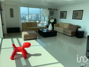 NEX-148422 - Departamento en Venta, con 3 recamaras, con 3 baños, con 236 m2 de construcción.