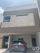 NEX-201361 - Casa en Renta, con 3 recamaras, con 4 baños, con 282 m2 de construcción en Cumbres Elite Premier, CP 66035, Nuevo León.