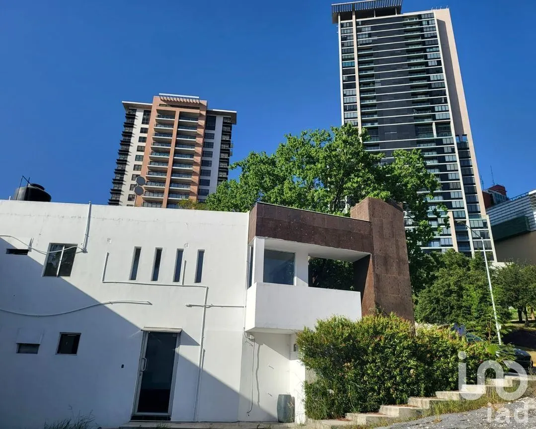 Oficina en Renta en Los Arcángeles, San Pedro Garza García, Nuevo León | NEX-229067 | iad México | Foto 1 de 18