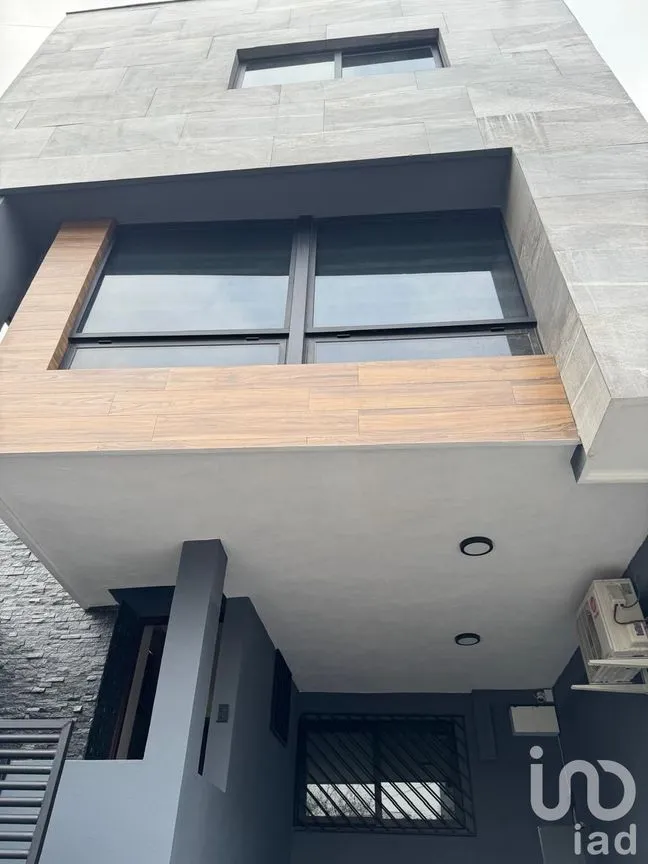 Casa en Venta en Valle de San Angel Sect Frances, San Pedro Garza García, Nuevo León | NEX-229071 | iad México | Foto 2 de 49