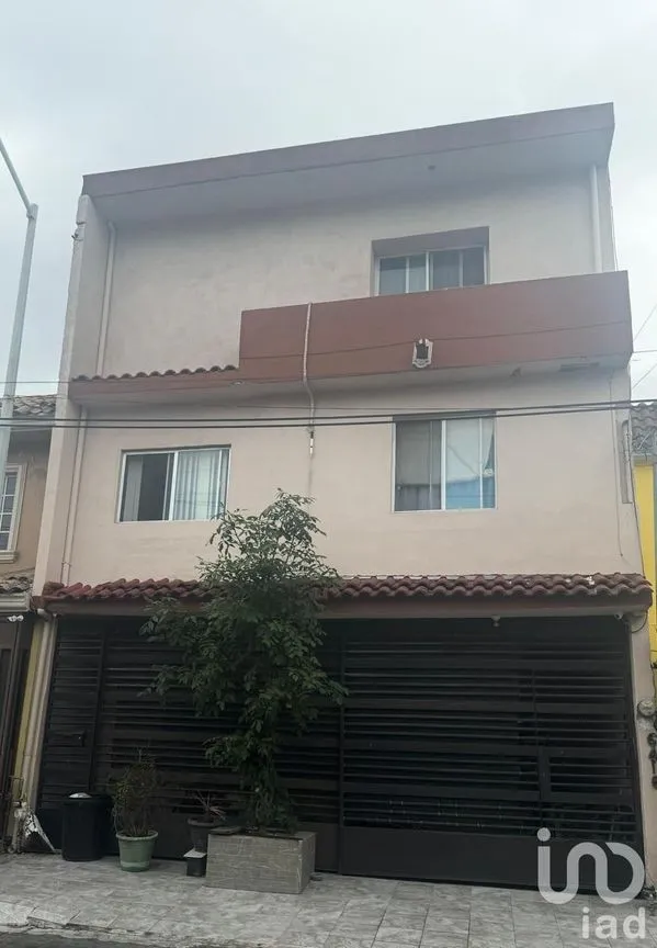 Casa en Venta en Portal de Cumbres, Monterrey, Nuevo León | NEX-232251 | iad México | Foto 1 de 12