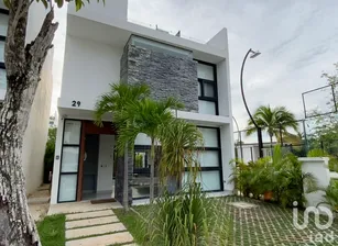 NEX-199840 - Casa en Renta, con 2 recamaras, con 2 baños en Akumal, CP 77776, Quintana Roo.