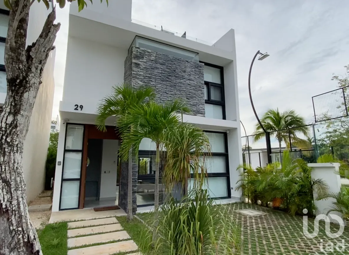 Casa en Renta en Akumal, Tulum, Quintana Roo | NEX-267062 | iad México | Foto 1 de 45