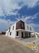 NEX-287980 - Casa en Venta, con 3 recamaras, con 2 baños, con 200 m2 de construcción en Cuautlancingo, CP 72127, Puebla.