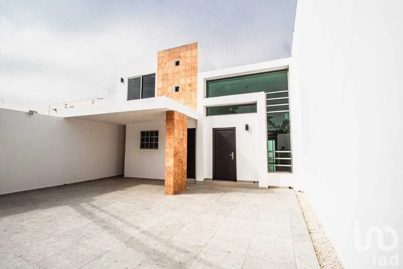 Casa en Venta en Montebello, Mérida, Yucatán | NEX-230227 | iad México | Foto 2 de 28