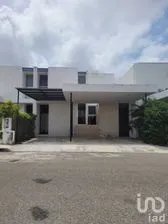 NEX-267457 - Casa en Renta, con 3 recamaras, con 3 baños en Aurea Residencial, CP 97203, Yucatán.