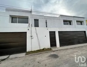NEX-209663 - Casa en Venta, con 3 recamaras, con 2 baños, con 190 m2 de construcción en San Miguel Zinacantepec, CP 51350, Estado De México.
