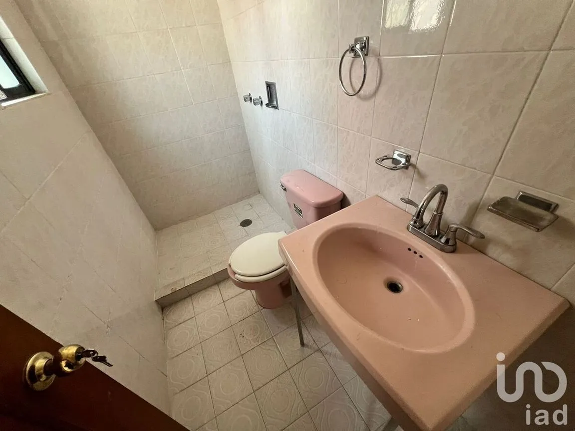 Casa en Venta en Lázaro Cárdenas, Toluca, Estado De México | NEX-228426 | iad México | Foto 11 de 16